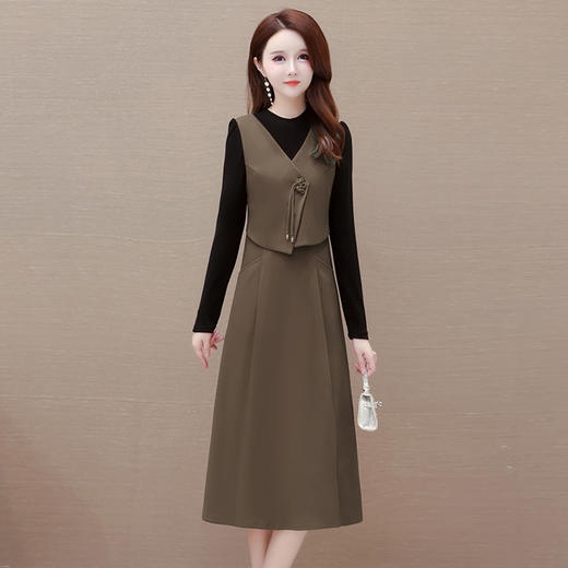 时尚新款，毛呢小马甲假两件高腰裙拼结中长款秋季连衣裙QYM-LRX-MWQ32-Y 商品图1