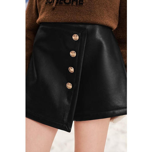 【严选】诗凡黎冬精致扣子装饰短裤SEA450531 商品图3