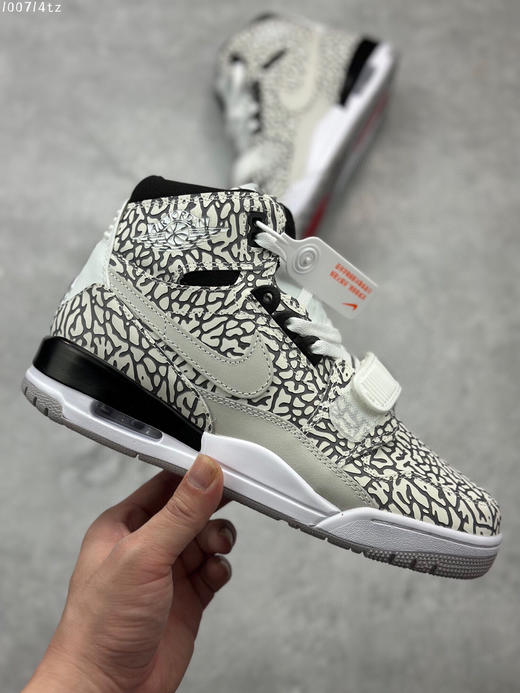 秋冬特惠💰430 Air Jordan Legacy 312系列打造工艺有着交错结合的设计 商品图3