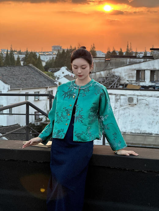 盛唐牡丹 |孔雀绿真丝漳绒圆领外套 商品图1