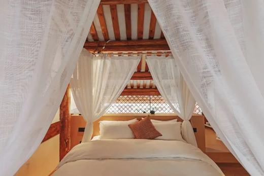 【峨眉山·花间观山月酒店】299抢住792元Loft汤池房，499享花间双卧汤池房，699享花间三卧汤池房套餐！周末不加价！有效期至2023.12.28 商品图4