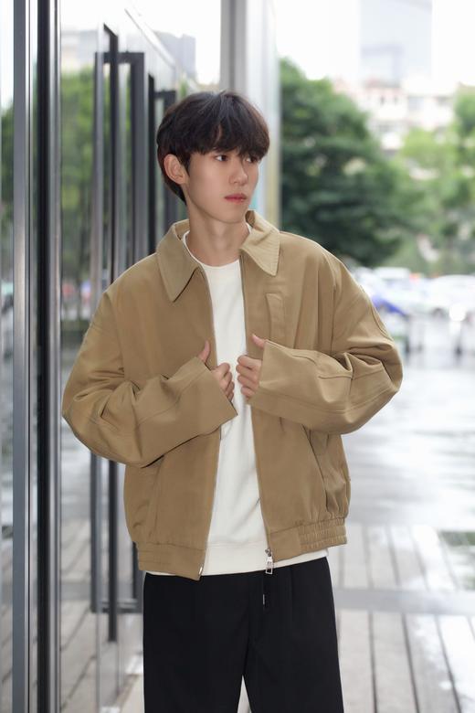 330472783极简休闲夹克 商品图2