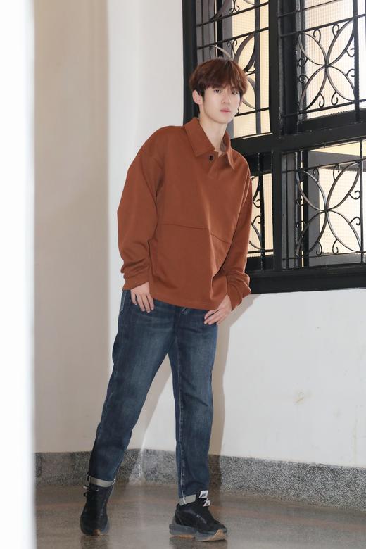 333063212简单套头卫衣 商品图3