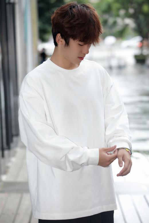 333564157极简纯色圆领卫衣 商品图2