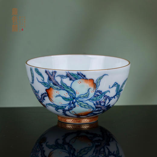 青花斗彩描金过墙九桃杯 商品图0