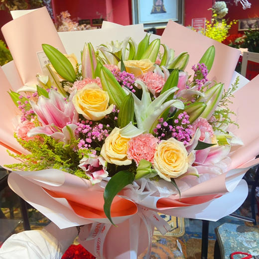 【美好祝福】香水百合18朵➕蜜桃雪山玫瑰10朵➕粉康乃馨6朵，时尚大花束 商品图0