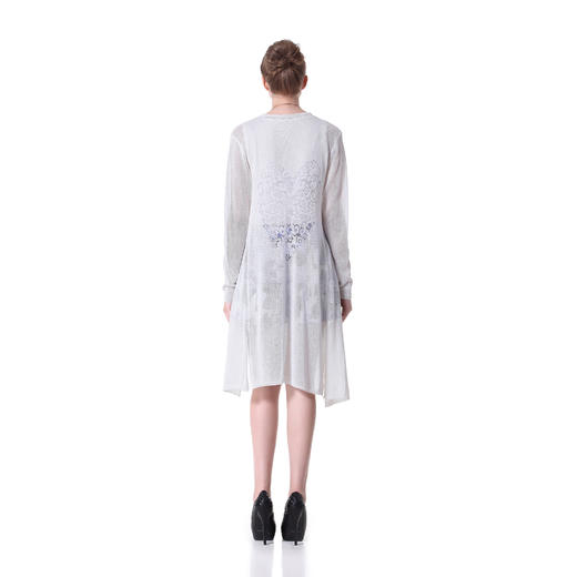 1E7311--黑色、白色针织衫--《智慧之光--波斯艺术》 商品图4