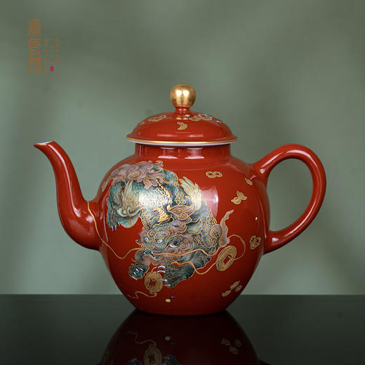 矾红地五彩描金招财进宝貔貅纹春光壶 商品图0