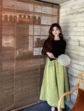 优雅似乎都被这条裙子给捕捉了呢~