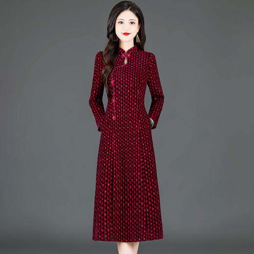 时尚复古旗袍裙妈妈装中长款，仿貂绒连衣裙厚款保暖打底长裙QYM-KED-H1386-Y 商品图0