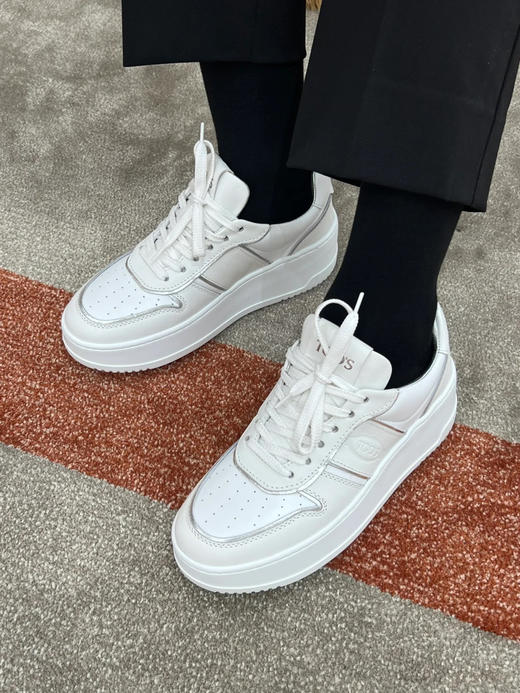 现货 THS 10.28-限时 土豆丝 淑女活力小白鞋 轻质厚底休闲运动鞋 4色 BZ1121 商品图1