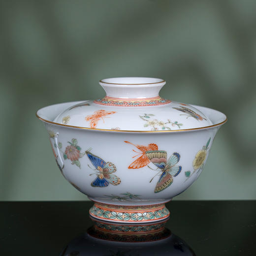 古彩描金蝶恋花盖碗 商品图1