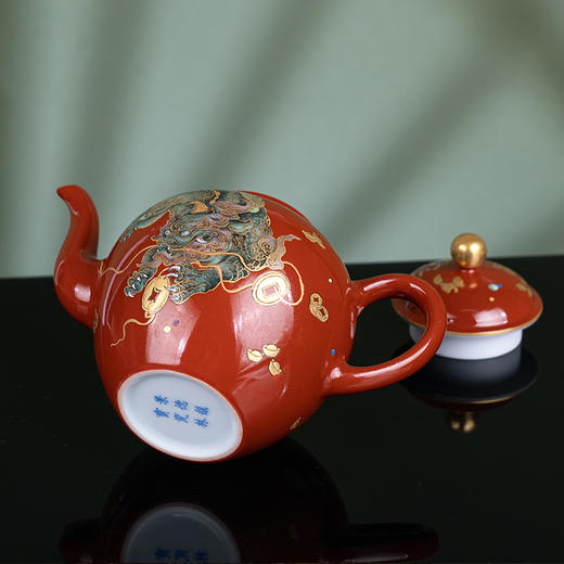矾红地五彩描金招财进宝貔貅纹春光壶 商品图2