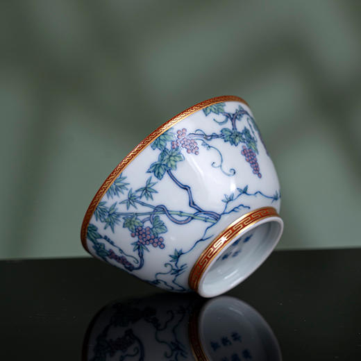 青花斗彩描金葡萄纹杯 商品图2