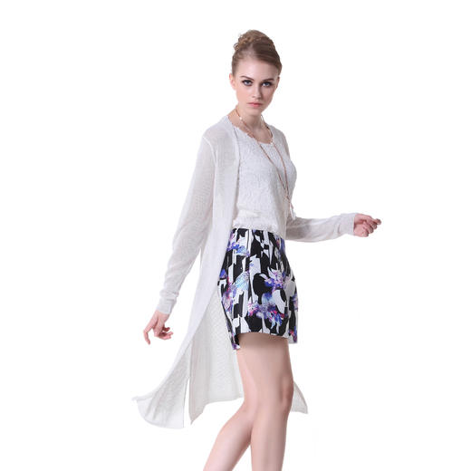 1E7311--黑色、白色针织衫--《智慧之光--波斯艺术》 商品图5