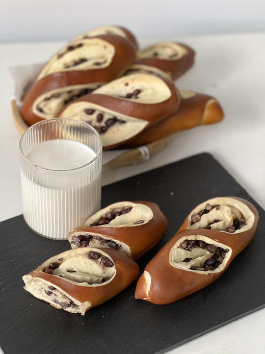 ‼️【下单满68元送1个，辣皮子米包1.3日🔚】（江浙沪满58元包邮/外省满88元包邮）低卡无油高品质贝果/碱水棒/红糖核桃肉桂卷/欧包/恰巴塔/米面包/黄油汉堡胚 商品图9