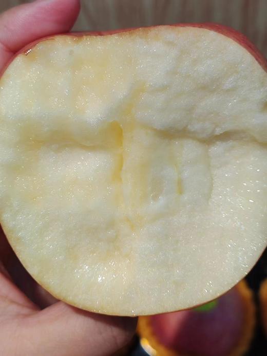 【团购特惠】洛川苹果，浓郁的苹果香，一口嘎嘣脆，汁水又多脆又甜，皮薄、核小食之有味~ 商品图2