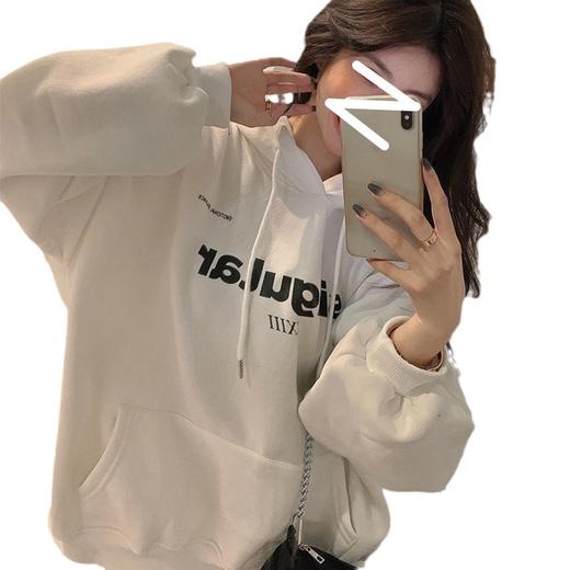 【秋冬来临，盐系加绒加厚】韩版大码外套，宽松上衣；秋冬新款连帽卫衣女，热卖爆款，走在时尚前沿；无论是学生还是情侣装，都能穿出你的个性与魅力！ 商品图5