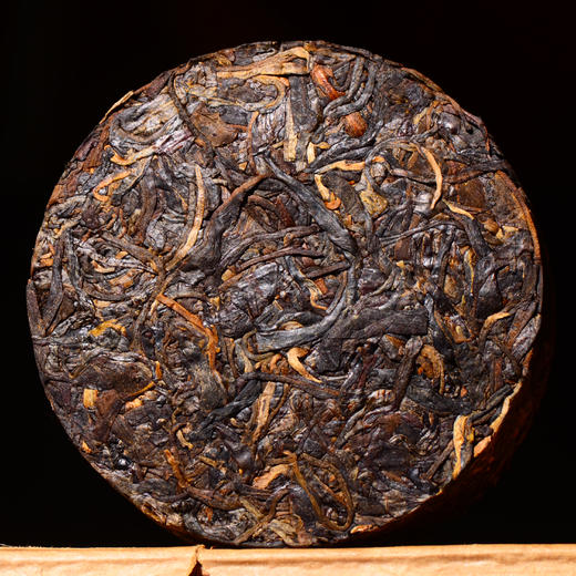 九十年代末期！皇家贡茶之首【曼松贡茶】纯正大古树！满口骚兰香！生津回甘充满整个口腔！持续性极强！好喝到极致！200克厚沱！ 商品图3