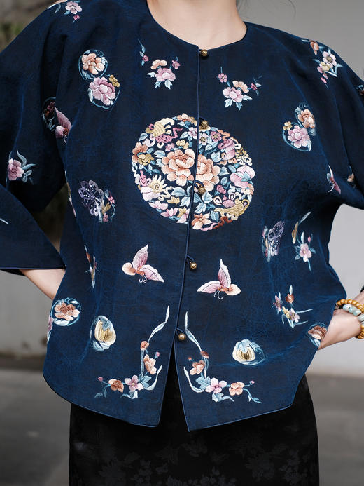 高货限量| 盛唐牡丹 |香云纱手工刺绣对襟短褂 [特价] 商品图1