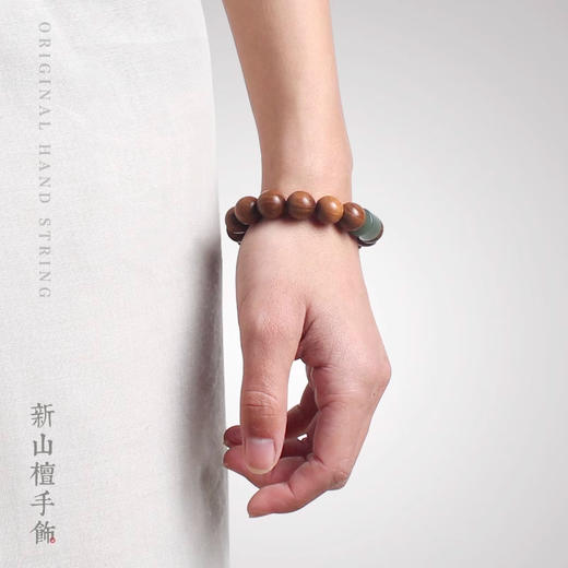 野生新山檀和田玉手串12mm 商品图2