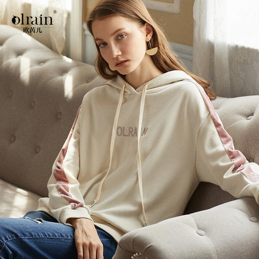 OLrain欧芮儿2018年秋浅杏色卫衣/绒衫 商品图1