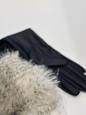 【丝丝心动】长毛渐变环保皮草拼接PU皮质翻边手套23ZB07A