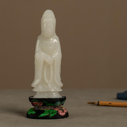 清 玉雕观音像 商品图0