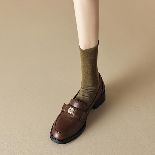 秋冬款【法式复古英伦风粗跟乐福鞋】真软皮一脚蹬  山茶花小皮鞋  中跟单鞋 商品图1