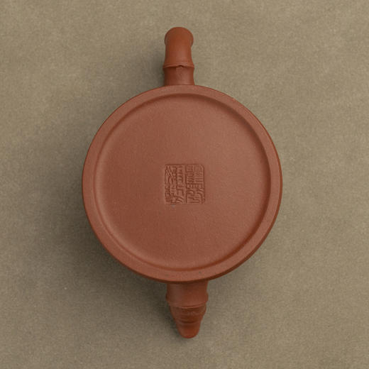 《一品竹壶》 瞿华娣  省陶瓷艺术名人、正高级工艺美术师（研究员级高级工艺美术师）、正高级乡村振兴技艺师、宜兴紫砂陶合格承传人、著名中青年女陶艺家 商品图3