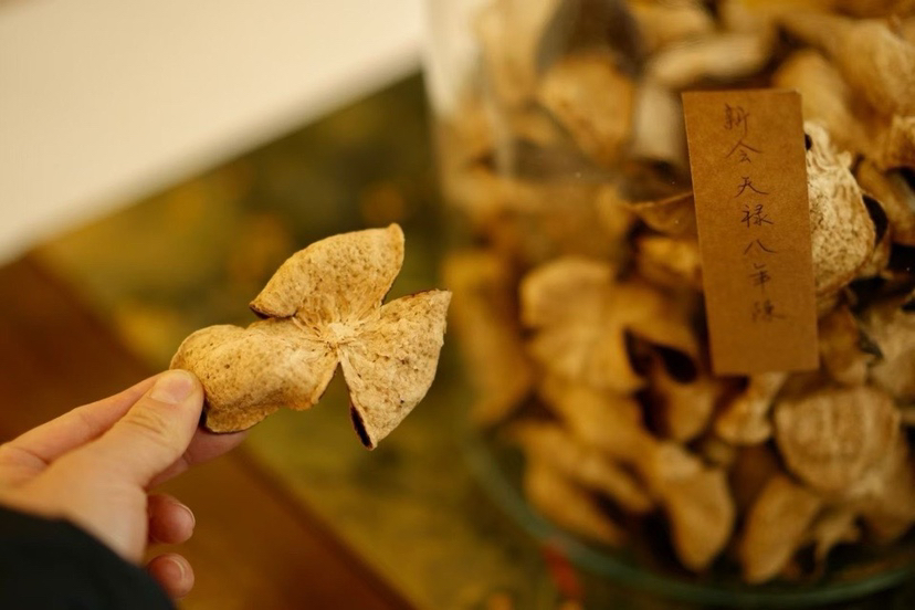 2005年新会东甲干仓陈皮 100克