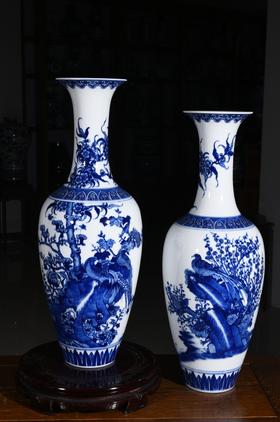 柴窑工笔花鸟锦上添花美人尖瓶