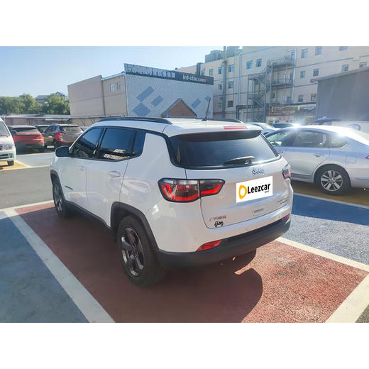 Jeep 指南者 200T 手动劲享版【长租-北京】 商品图3