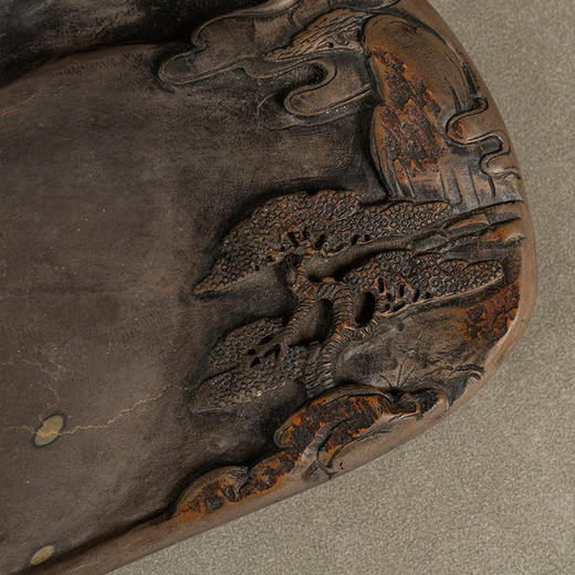 清 山水苍松带眼端砚 商品图2