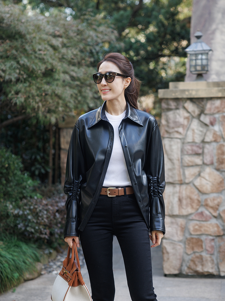 “仿生胶原蛋白皮” 环保弹力仿小羊皮手感皮衣衬衫