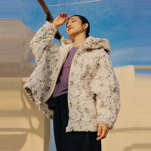 绽放784朵/2023秋冬高端撞色刺绣花卉开襟连帽宽松文艺休闲外套 商品图0