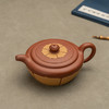 《僧帽壶》 佘燕敏   正高级工艺美术师（研究员级高级工艺美术师）、省工艺美术学会会员、宜兴紫砂界有影响的中青年紫砂艺术家 商品缩略图2