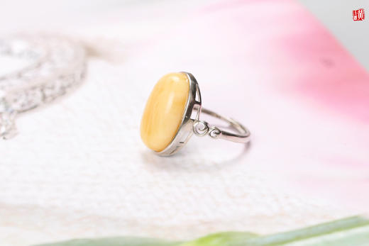 蜜蜡白花蜜戒指【弦月】，925银镶 商品图3