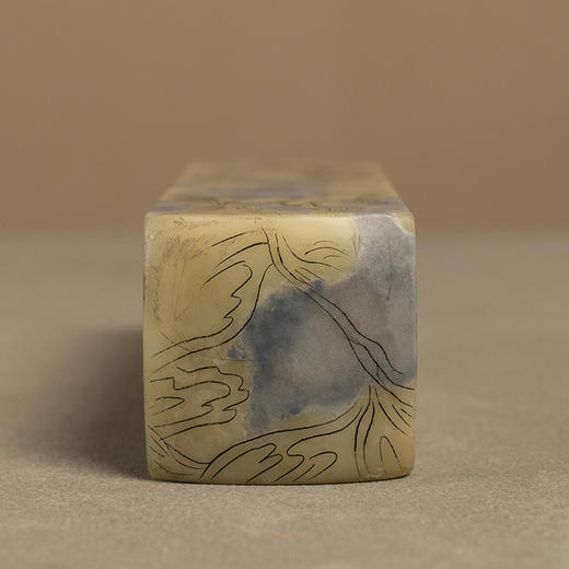 清 青田石封门青阴刻福禄寿人物印章 商品图3