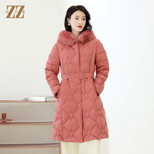 佐尔美冬季新款 时尚经典系腰绳獭兔毛领羽绒服外套女E14YT36 商品图3
