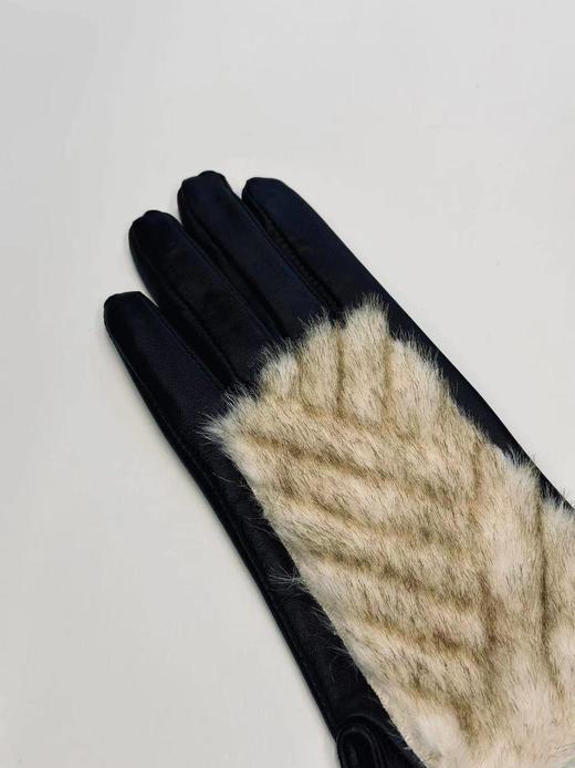 【云朵糖】短绒压纹环保皮草拼接真皮手套23ZB06A 商品图0