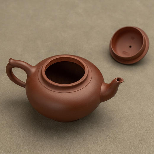 《笑櫻壶》 范云松   正高级工艺美术师研究员级高级工艺美术师）、优秀中青年陶艺家、省工艺美术学会会员 商品图2