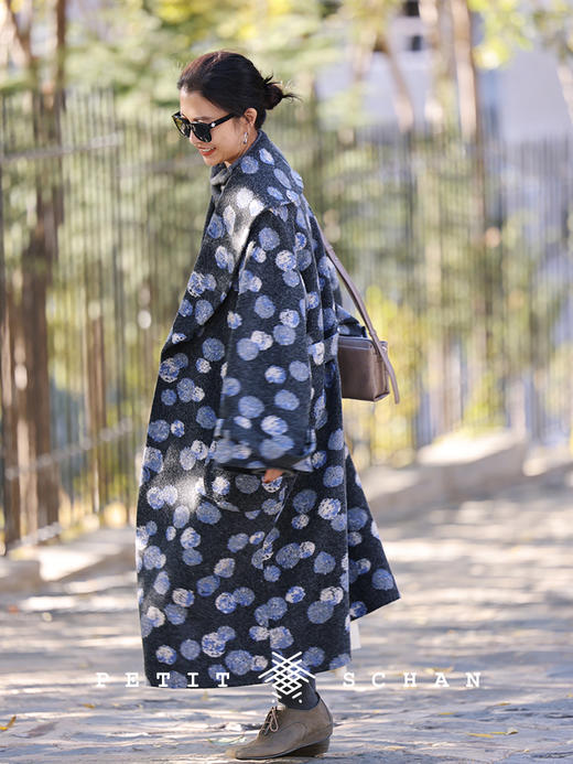 PETIT SCHAN小闪 CLO#380 blue lotus 蓝莲 意大利进口羊毛针织浴袍式系带大衣 商品图3