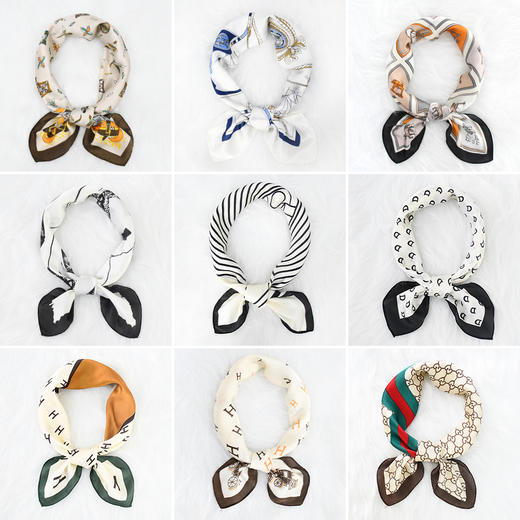 「数款可选！方寸丝巾」复古马车四叶草方巾丝巾女防晒沙滩ins丝巾领巾配饰 商品图0