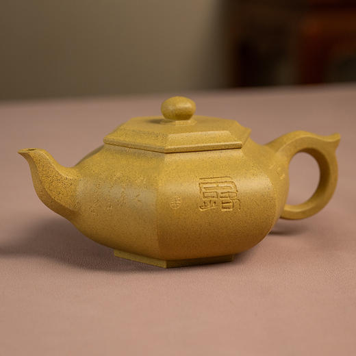 花鸟纹开窗盖《大彬六方壶》陈顺根高级工艺美术师、资深紫砂艺术名家工艺美术学会会员 商品图2