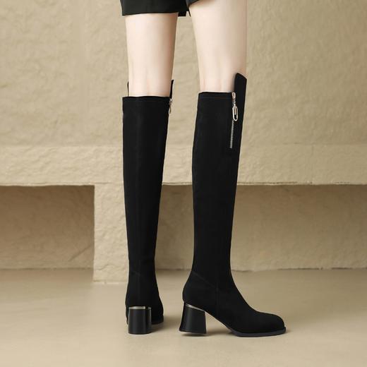 ZHR时髦金属链绒面长筒靴女2023秋冬新款柔软加绒保暖优雅骑士靴 商品图3