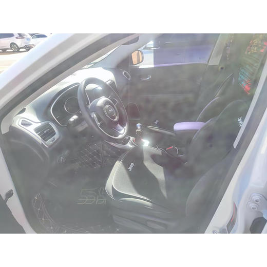 Jeep 指南者 200T 手动劲享版【长租-北京】 商品图5