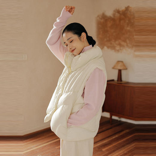 绽放785朵/空气感羽绒马甲压线设计造型感宽松保暖短款背心马夹 商品图0