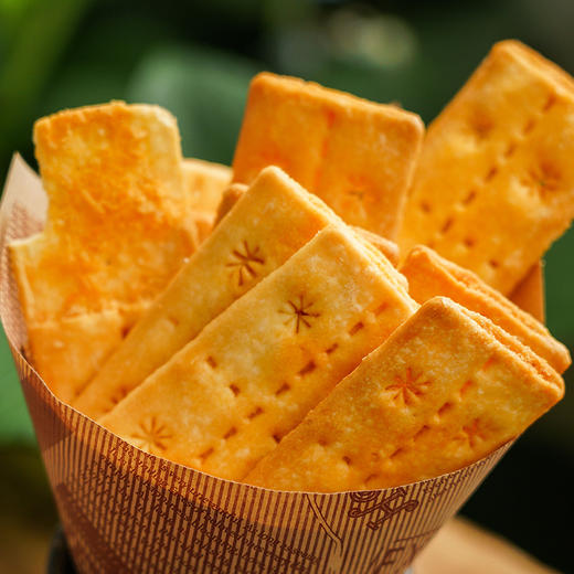 【浓郁鲜香酥脆！】一方云拾蟹黄肉松双层脆饼干 清爽夹心饼干 真实材料蟹黄浓郁 肉松明显 薄脆饼干解馋零食  118g/盒 商品图3