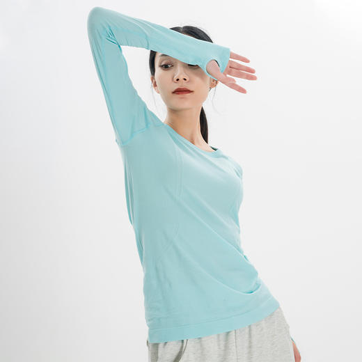 【针织】圆领打底运动长袖上衣 商品图1